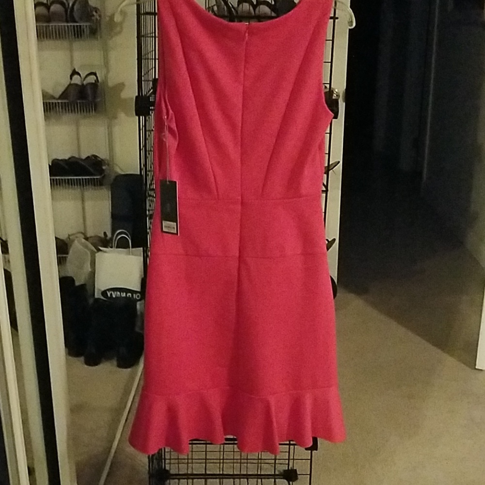 Dress - Picture 4 of 4